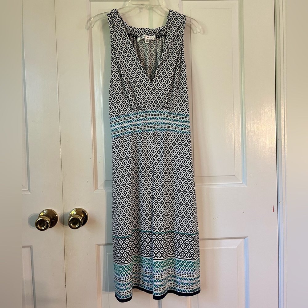 Max Studio Black and White Patterned dress